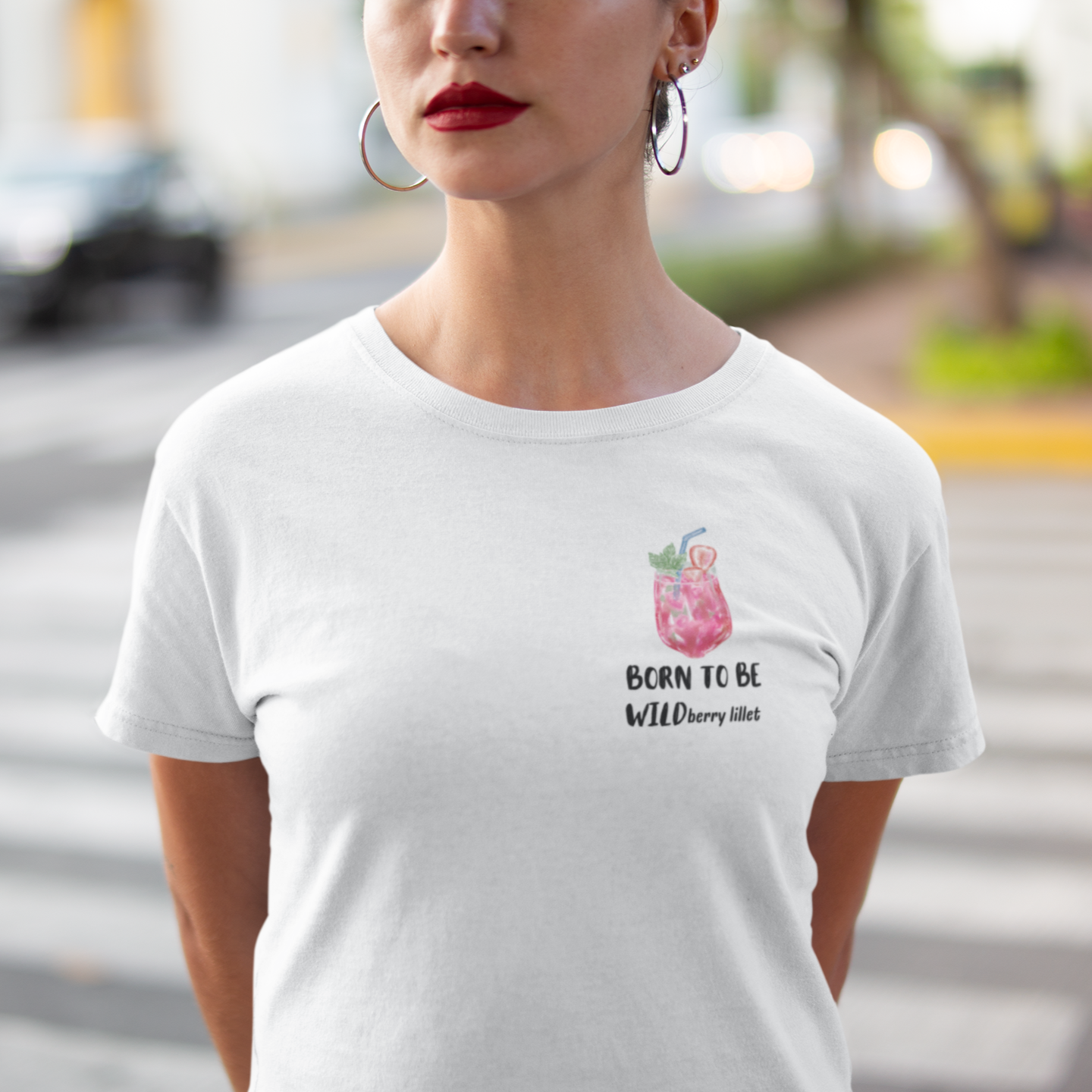 BORN TO BE WILDBERRY - Premium Damenshirt